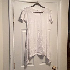 Brand New Meaneor White T-shirt Dress…size L